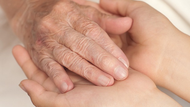 Házvezető és idősgondozó tanfolyam - Homehelpers.eu